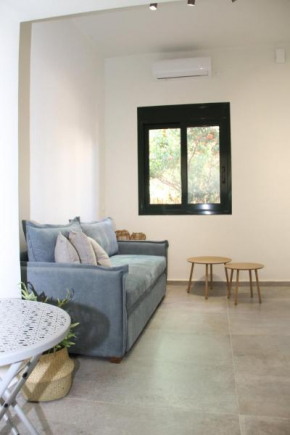 Pirgos Cozy Apartment for 4